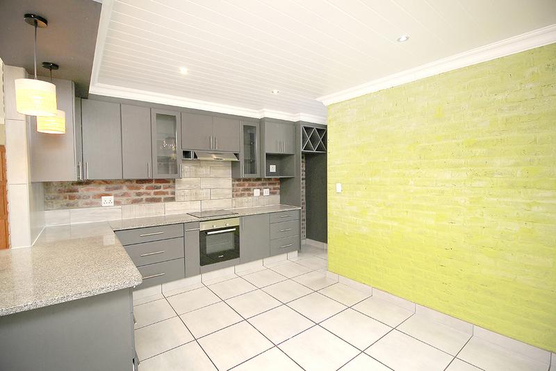 3 Bedroom Property for Sale in Reebok Western Cape